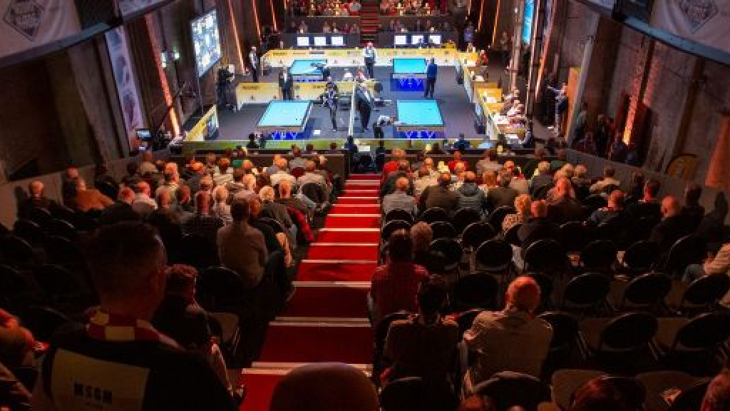 Foto: World Cup Driebanden van Start met o.a. Nijkerkse Therese Klompenhouwer