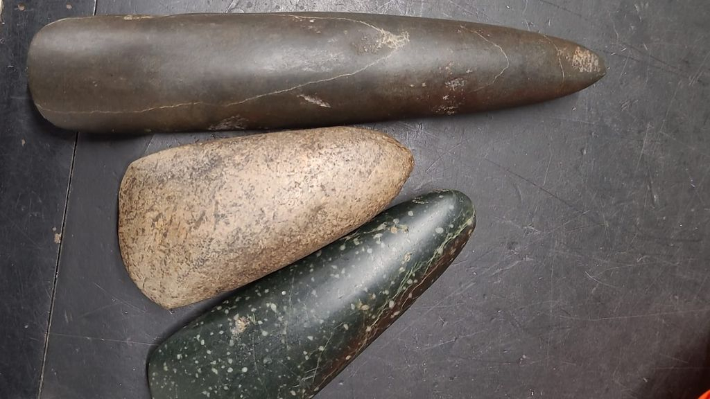 Foto: Bijzondere vondst in kringloopwinkel: 'Dit is 5000 jaar oud'