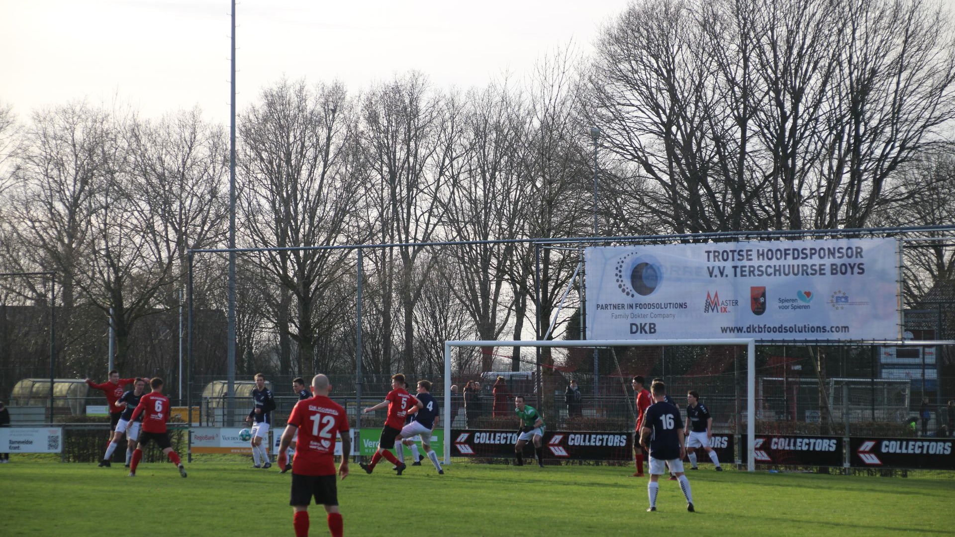 Foto: Hoevelaken wint weer eens in Terschuur