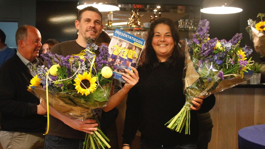 Foto: Uitreiking 1e presentatiegids vv Nunspeet seizoen 2022-2023
