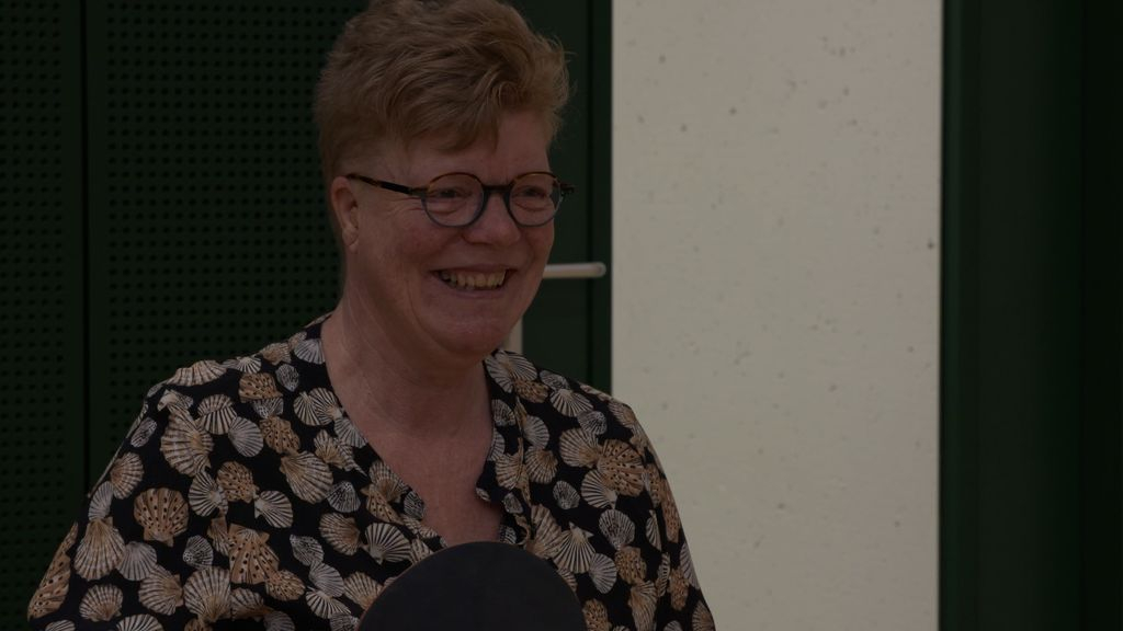 Foto: Gea sport met sportrolstoel via Uniek Sporten: ‘Ik ben heel tevreden!’