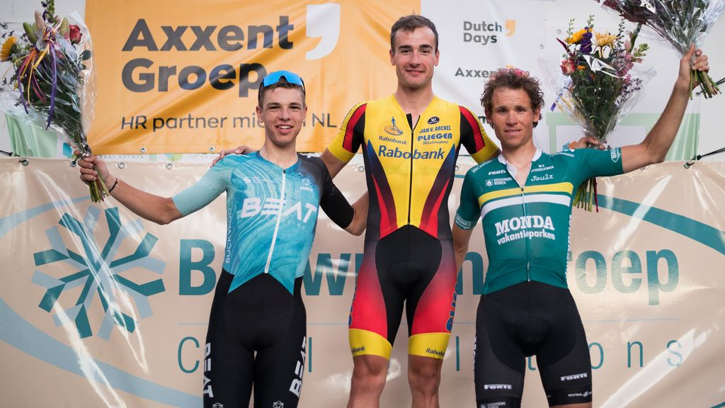 Foto: De ronde van Elspeet groot succes en druk bezocht