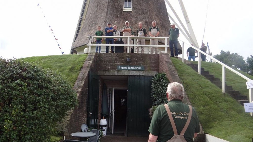 Foto: Molen de Duif officieel weer in gebruik genomen