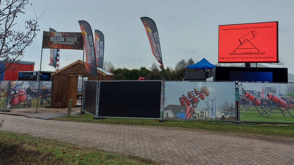 Foto: Het gaat knallen bij de familie Landman