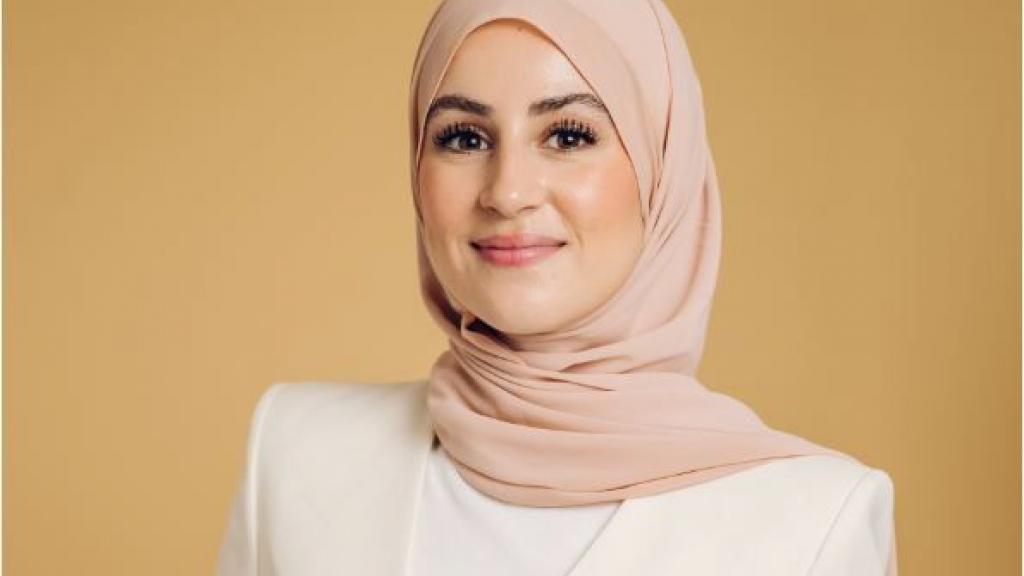 Foto: FNV Young & United kiest Yasmin Ait Abderrahman als nieuwe voorzitter
