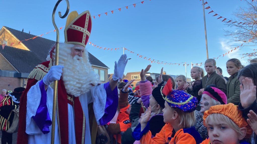 Foto: Brandweer Voorthuizen redt de Sint-intocht