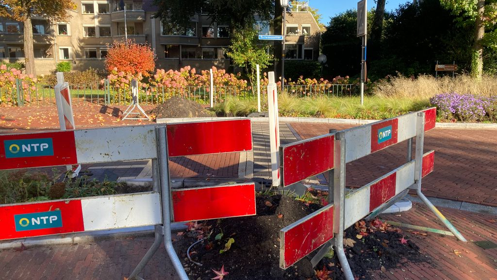 Foto: Allerlaatste werkzaamheden centrum Hoevelaken - fase 1