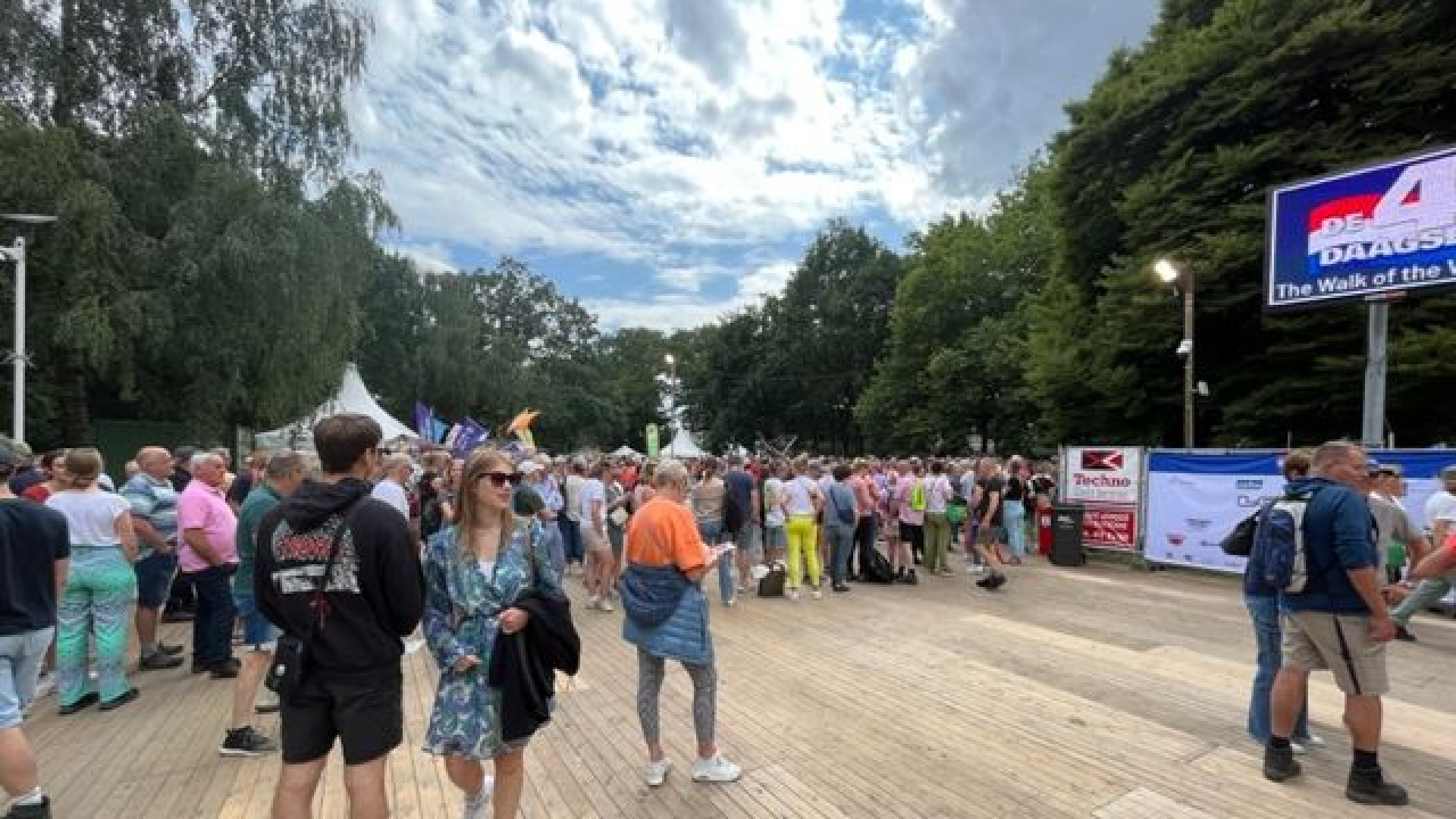 Foto: Nunspeters goed gestart aan de Nijmeegse 4Daagse