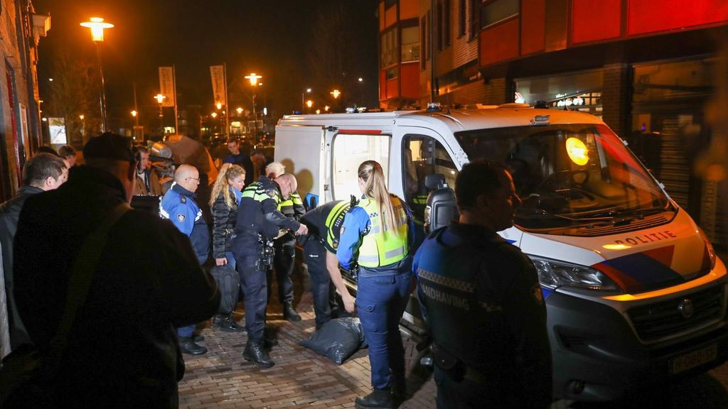 Foto: Illegale Chinezen onder 'mensonterende omstandigheden' opgepakt