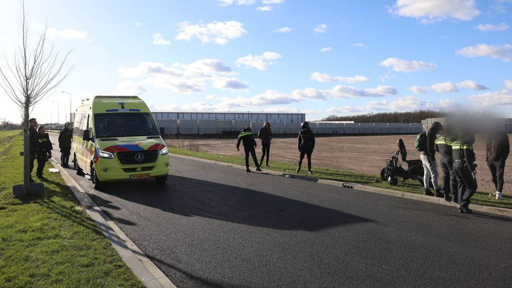 Foto: Jonge mannen gewond bij straatraces Barneveld: 'We kennen deze plek'