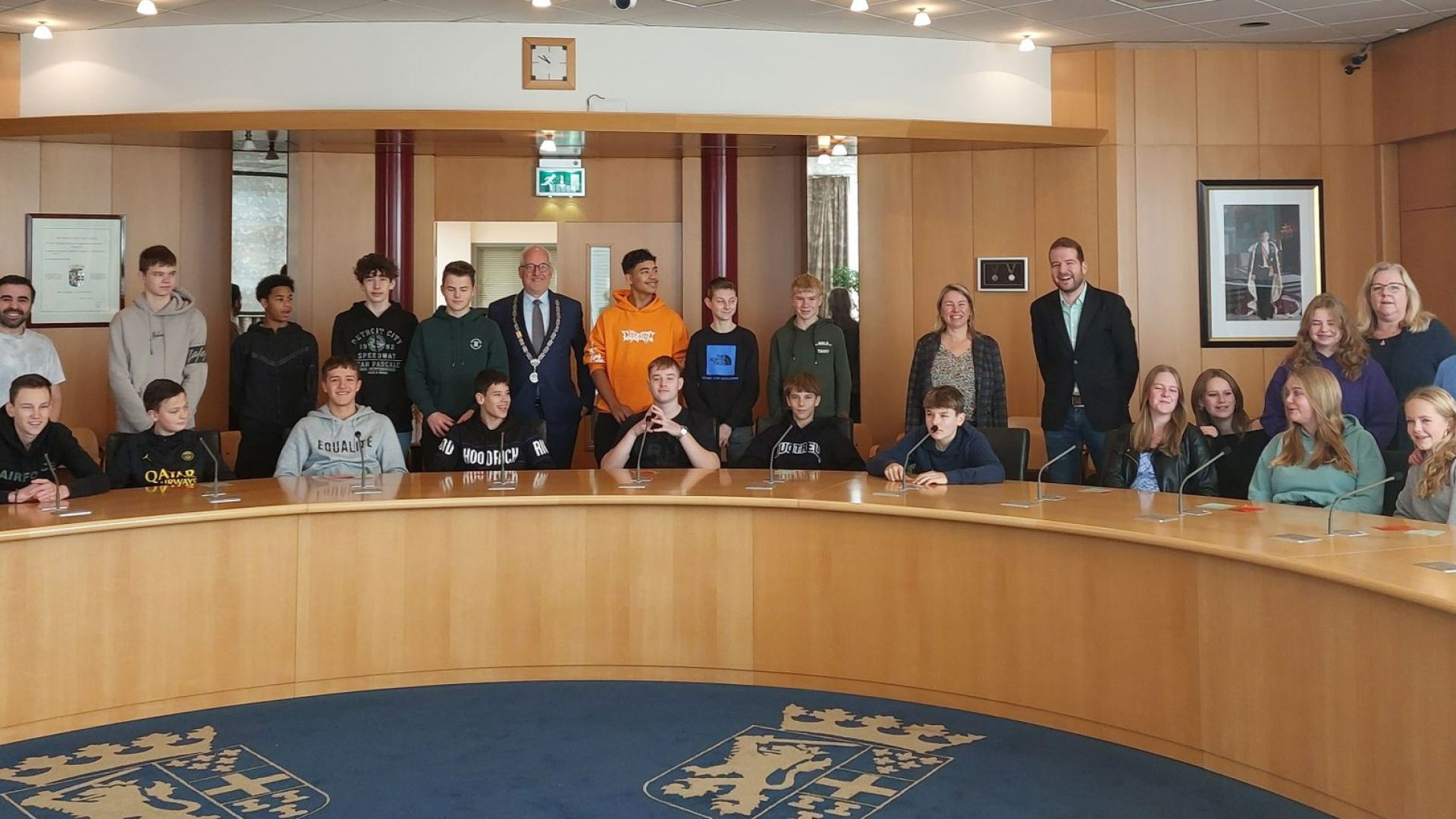 Foto: Leerlingen naar stadhuis voor les over lokale democratie