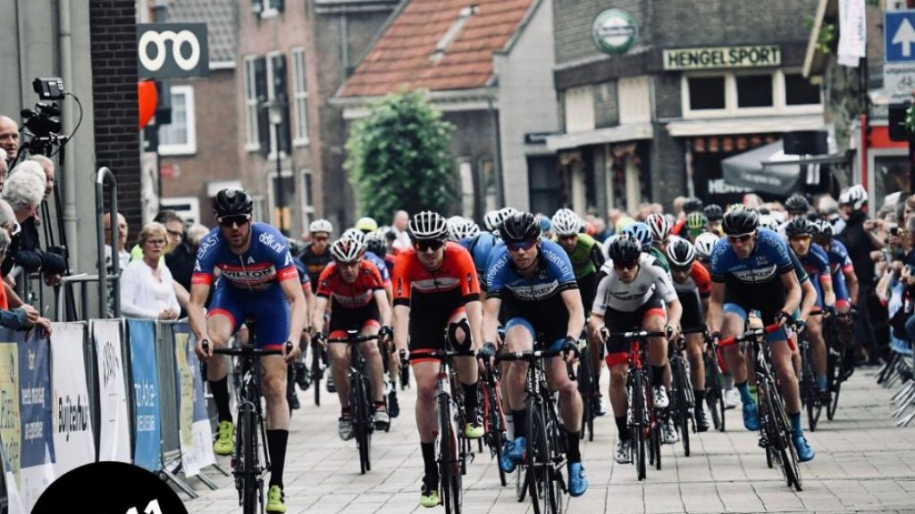 Foto: Kijk hier live naar de wielerronde van Nijkerk
