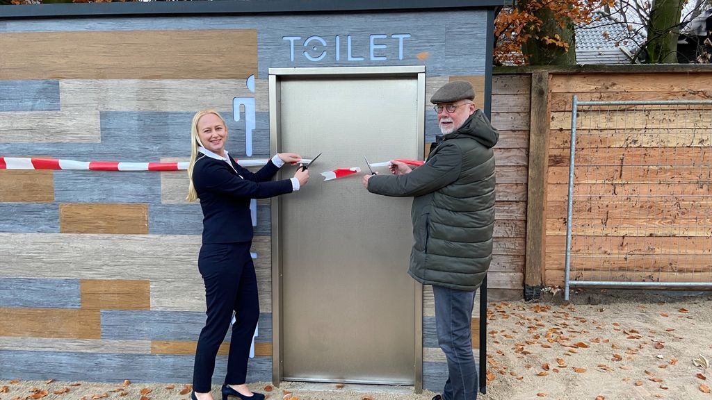 Foto: Opening openbaar toilet in Barneveld en Voorthuizen