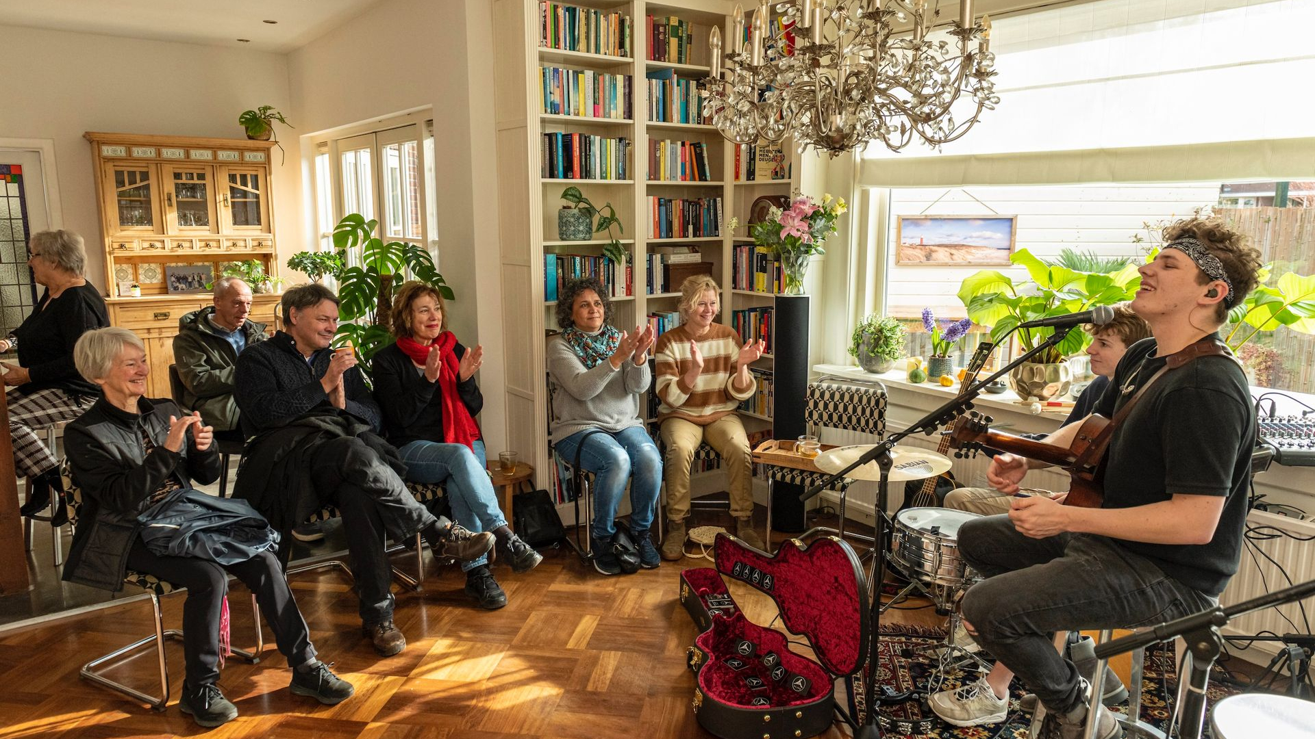 Foto: Aanmeldingen Gluren bij de Buren nog maar 2 weken geopend