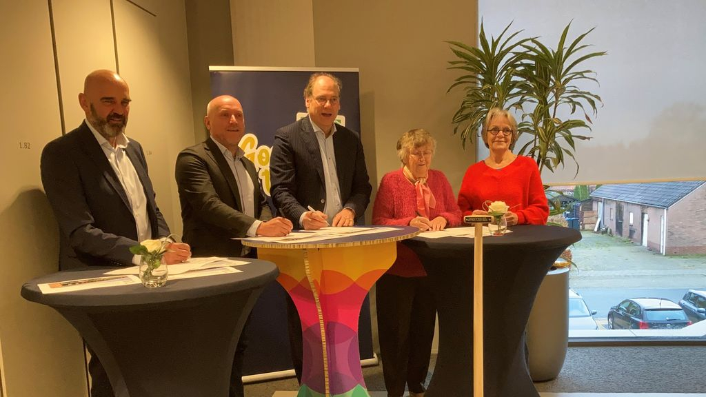 Foto: Raamovereenkomst prestatieafspraken getekend in Oldebroek