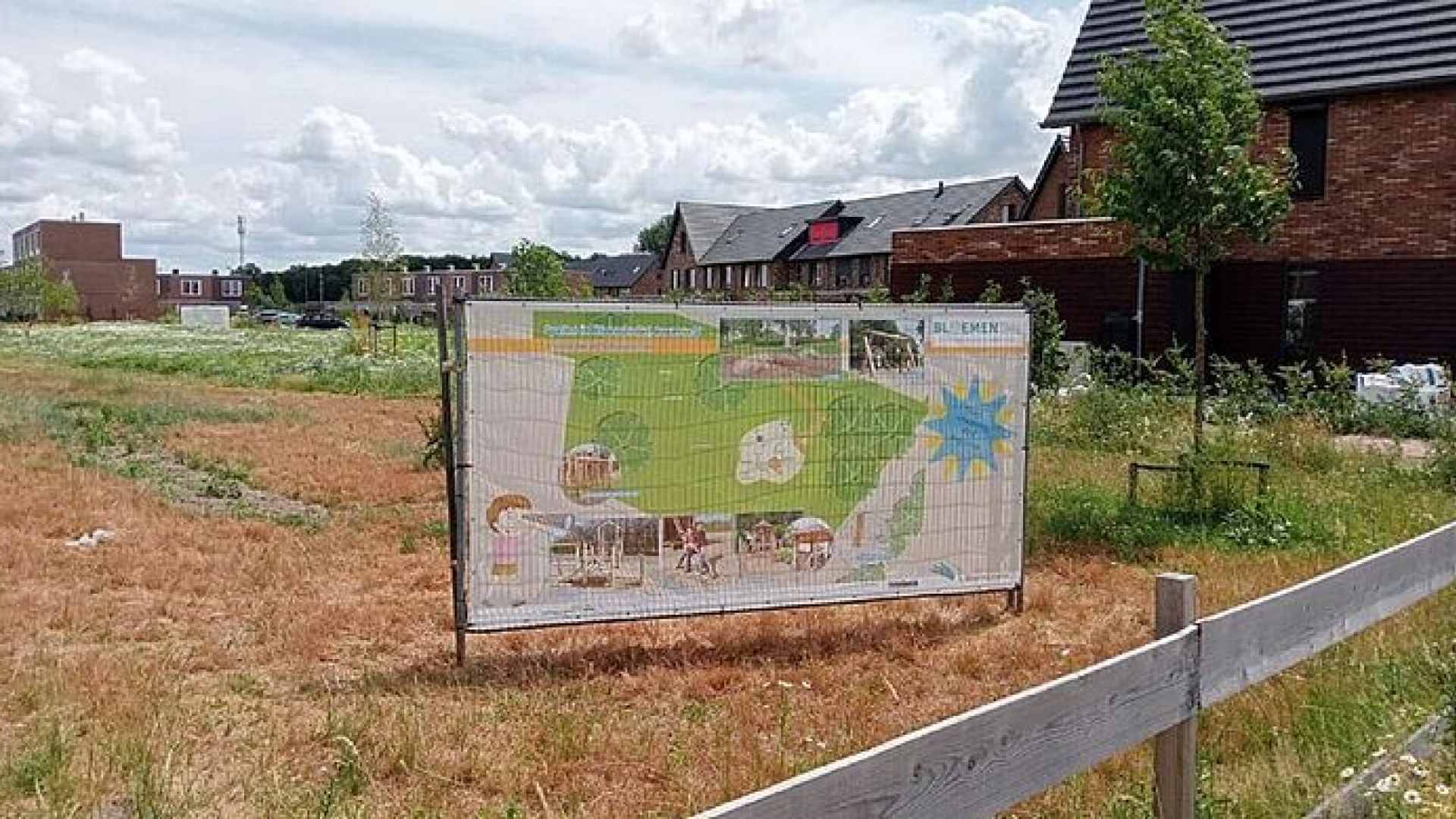 Foto: Aanleg eerste speelplekken in Bloemendal