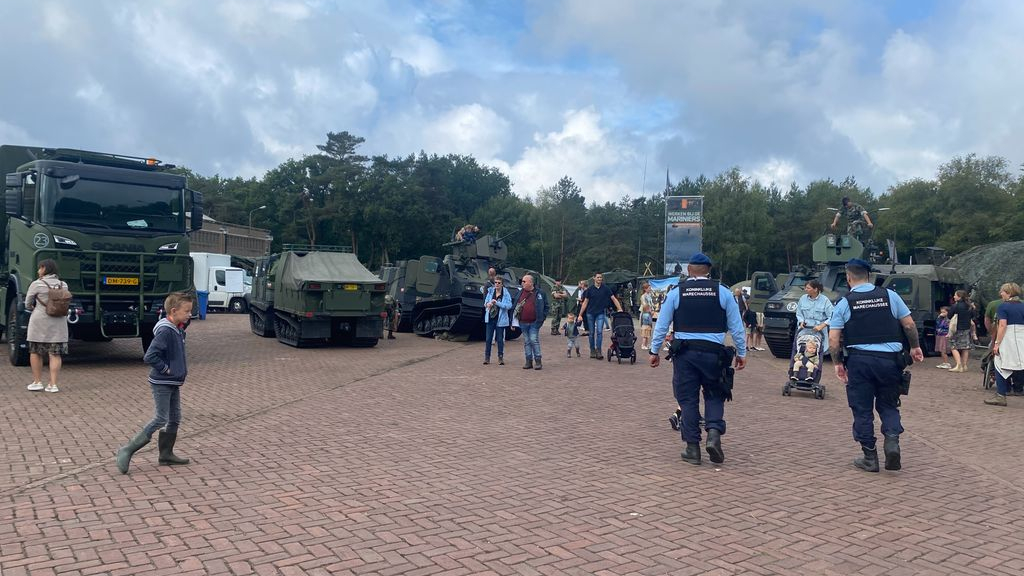Foto: Uddel in het teken van verhuizing van het Korps Mariniers