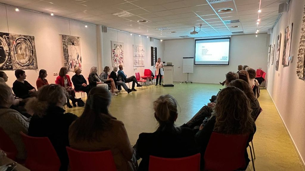 Foto: Geslaagde open clubavond bij Rotary 4Woods over vrouwen met ambities