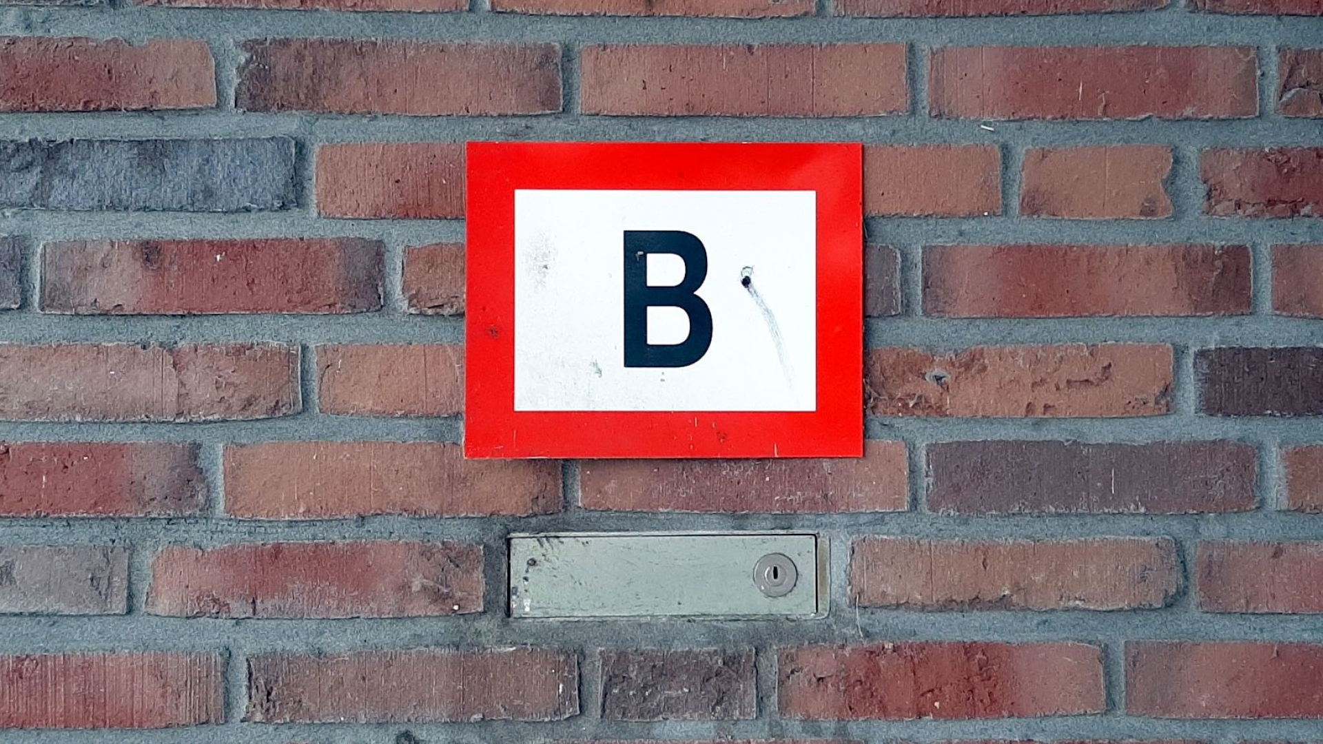 Foto: De brandweer maakt geen gebruik meer van de sleutelkluizen en -buizen