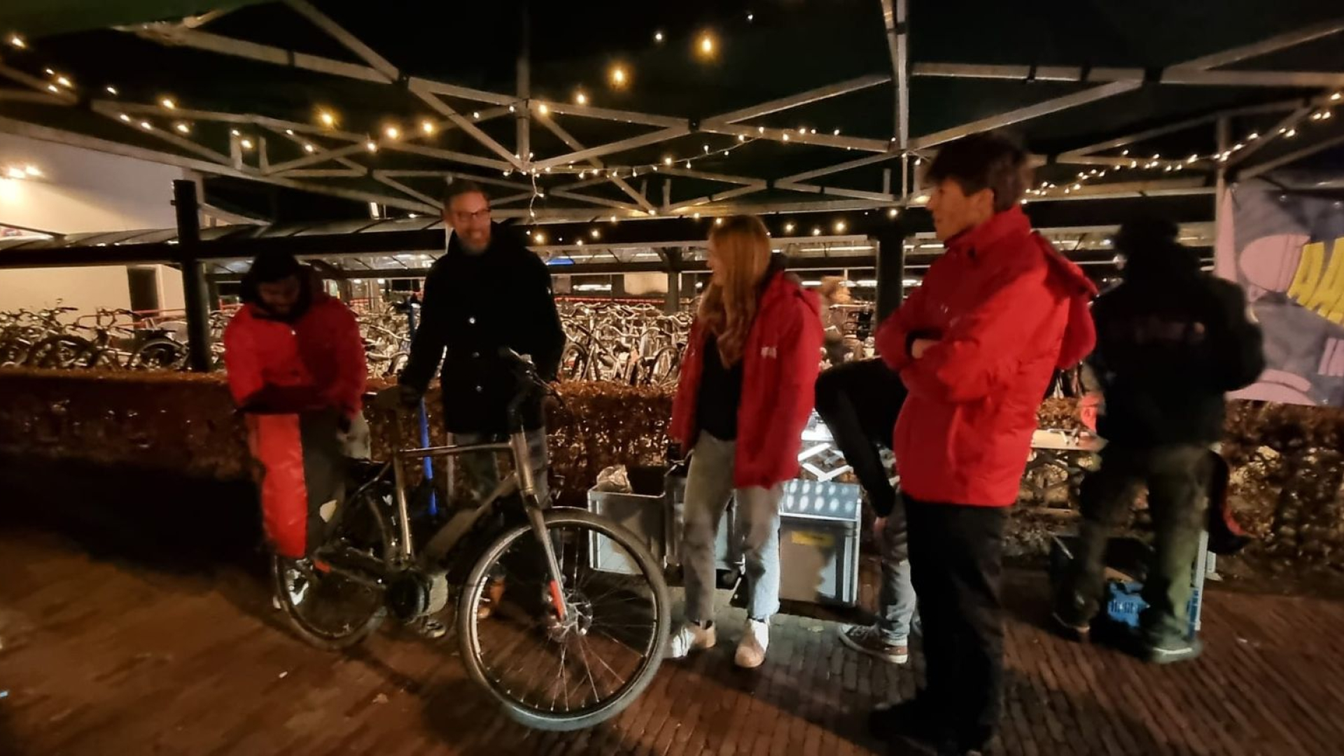 Foto: Fietsverlichtingscampagne station Nijkerk