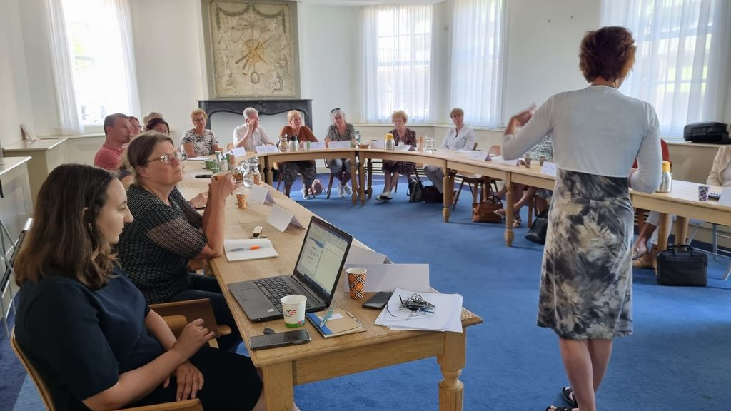 Foto: Barneveld en Nijkerk besteden aandacht aan de Internationale dag tegen oudermishandeling