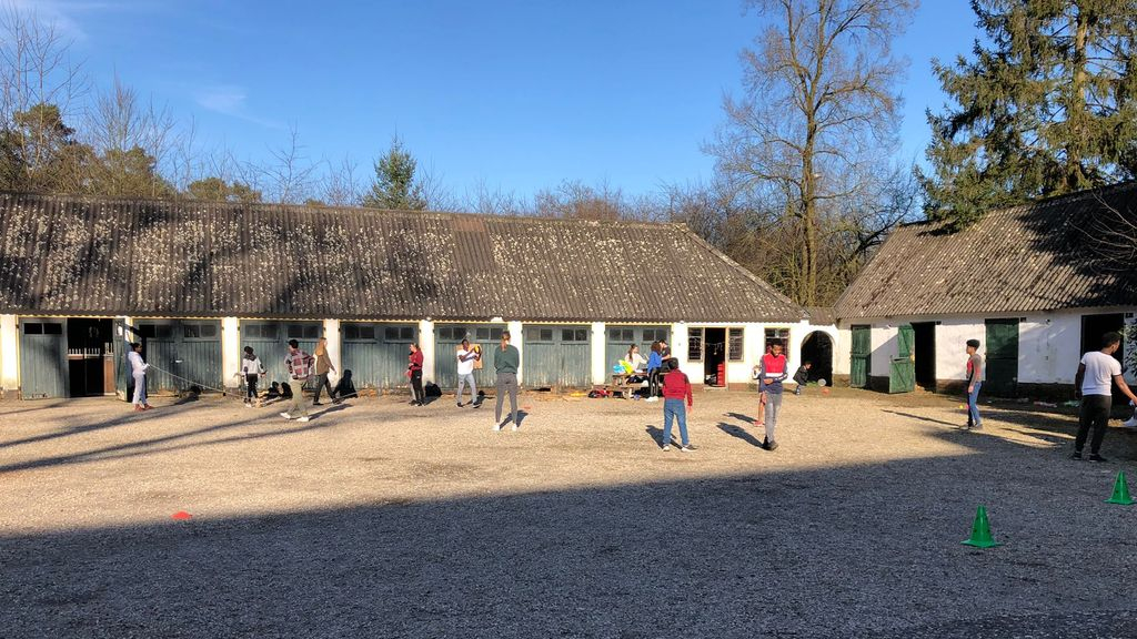 Foto: Minderjarige vluchtelingen in hotel De Mallejan