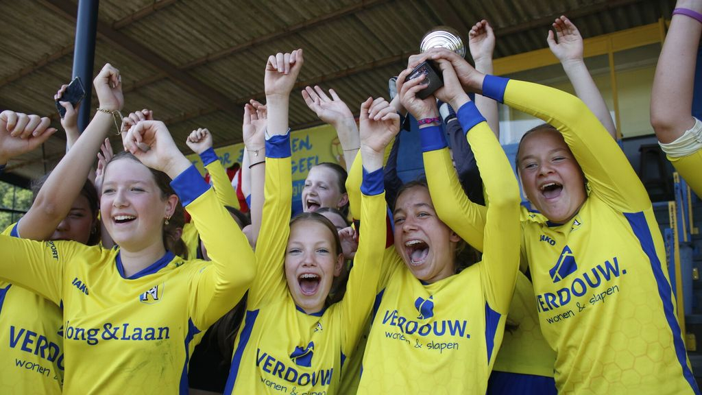 Foto: Voetbalvereniging Nunspeet zoekt meiden