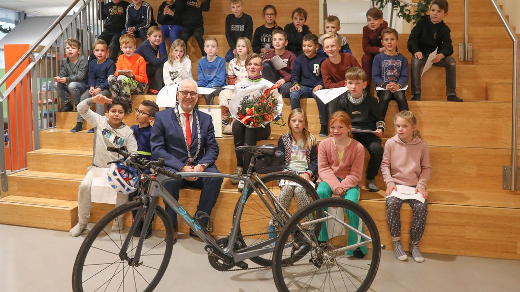 Foto: Stadspenning voor topsporter Marieke van Soest