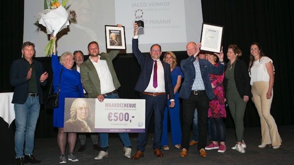 Foto: Kattenberg Verhuizingen wint Linnaeusonderscheiding 2022
