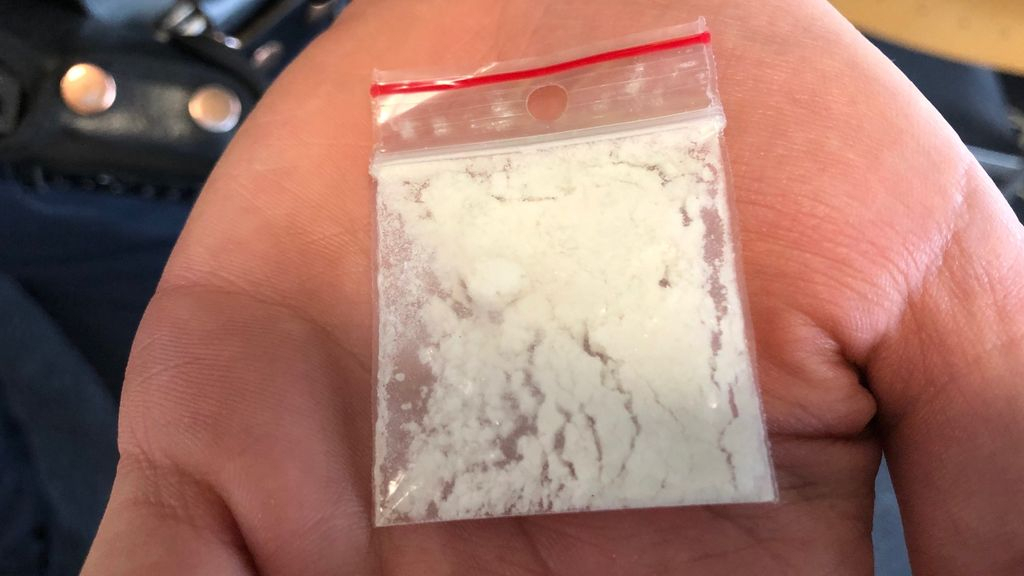 Foto: Drugs gevonden in huurwoning in Wezep, burgemeester sluit woning