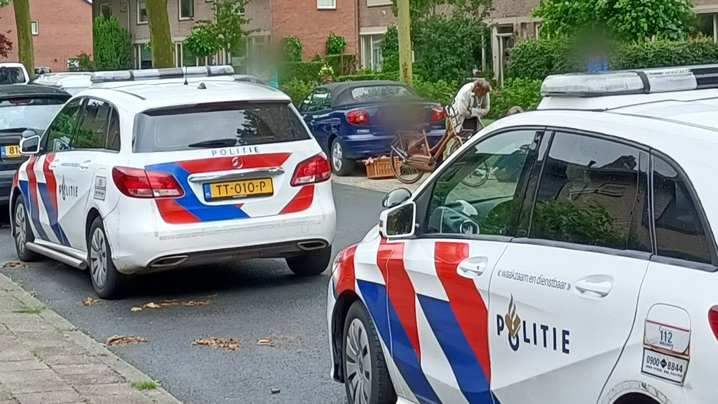 Foto: Meisje komt vast te zitten in spaken van de fiets