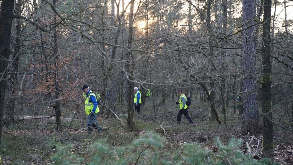 Foto: Zoektocht naar vermiste vrouw bij Vierhouten nog gaande