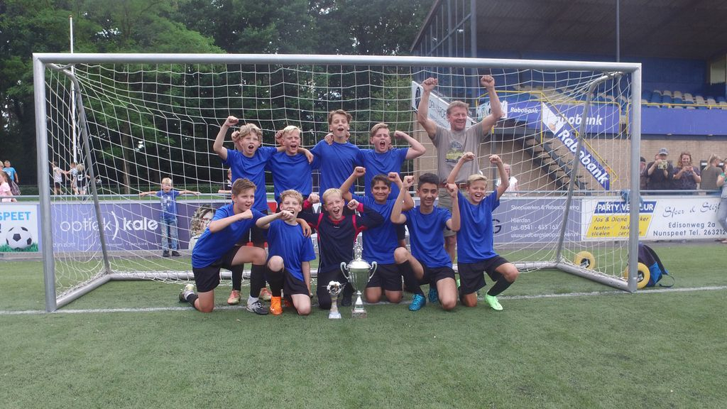 Foto: Petraschool winnaar schoolvoetbaltoernooi 2021