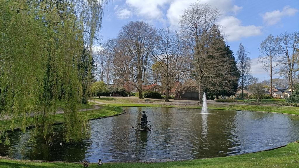 Foto: Herdenkingsplek in Oranjepark voor impact corona in de Nunspeetse samenleving