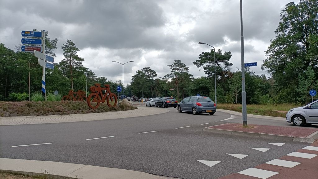 Foto: Storing bij spoorwegovergang Eperweg