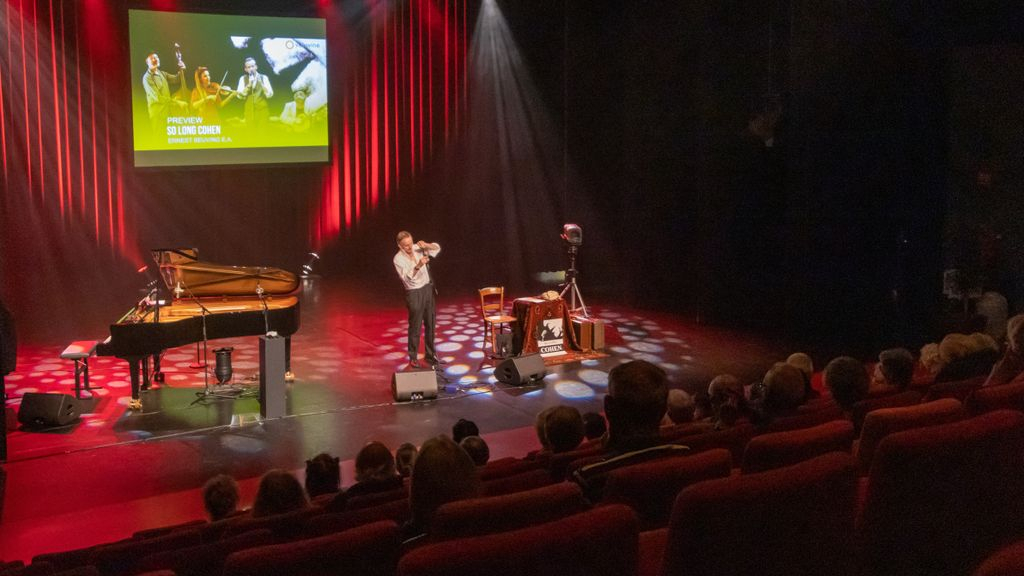 Foto: Publiek geniet van preview-avond, Veluvine test gelijk nieuwe coronaprocedure