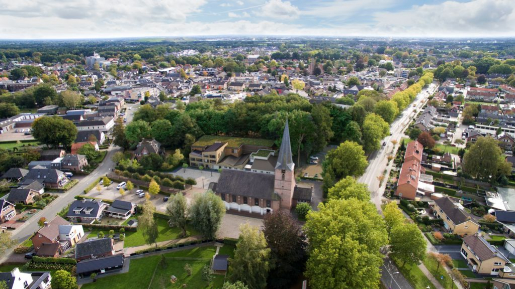 Foto: Schouw in veelbesproken Pastoriebos: 'Dit plan moet gewoon de prullenbak in'
