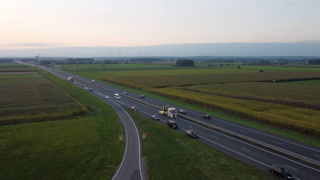 Foto: Flinke vertragingen door ongevallen op A1 en A12
