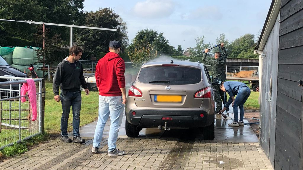 Foto: Thuisfrontcommissie opnieuw in actie voor familie Beukers
