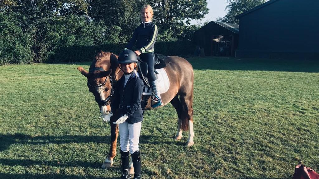 Foto: Klein maar Dapper pakt volle winst tijdens dressuurwedstrijd in Vaassen