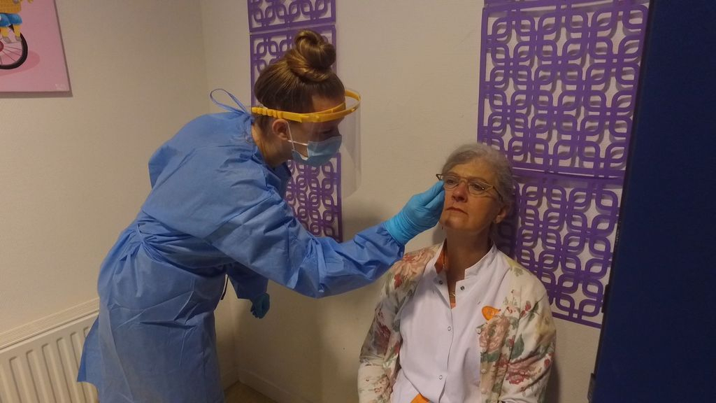 Foto: Testlocatie GGD in Elspeet sluit de deuren