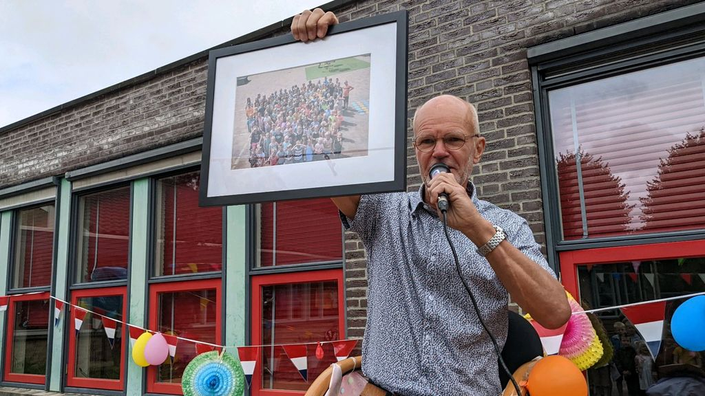 Foto: Meester Hilbert gaat met pensioen