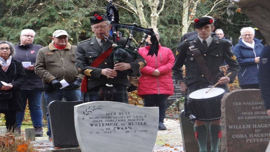 Foto: Poppy Day herdenking in Nunspeet