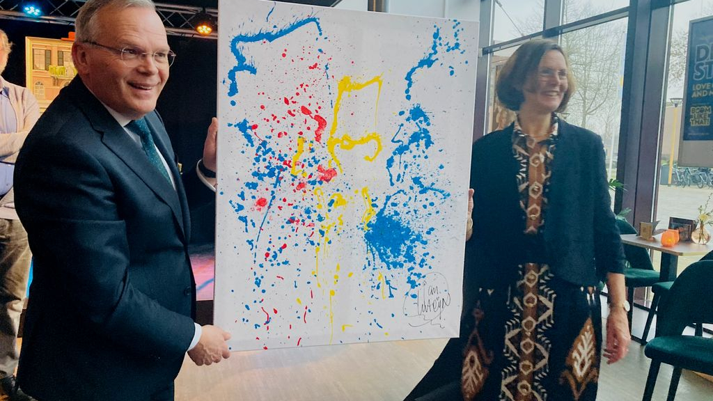 Foto: Groots afscheid van Jan Luteijn, oud burgemeester van Barneveld.