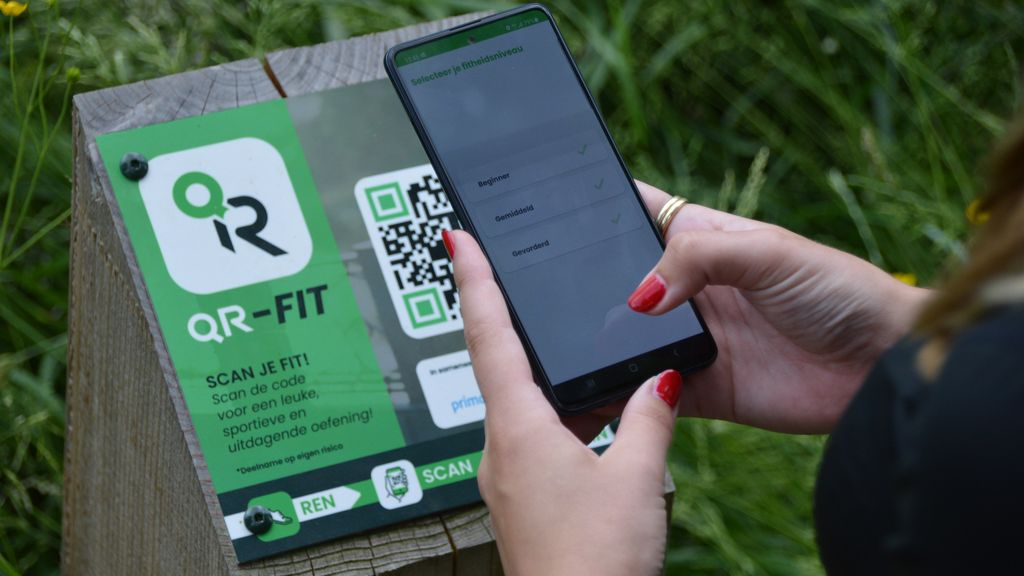 Foto: Meer bewegen? Deze wandelroutes met QR-codes kunnen helpen