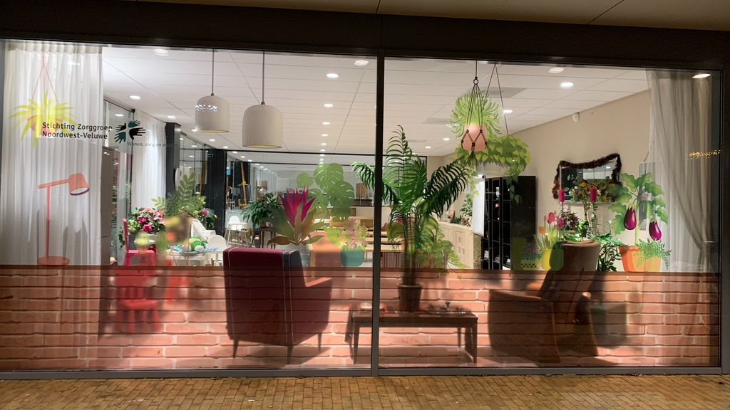 Foto: Nieuwe bestickering voor WOC De Binnenhof