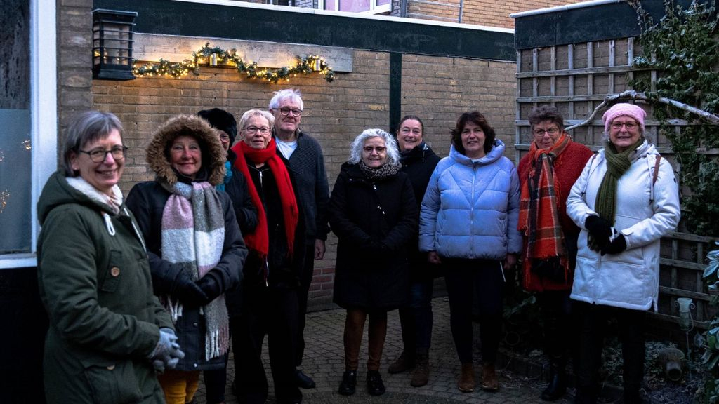 Foto: Serenade voor jubilerend echtpaar