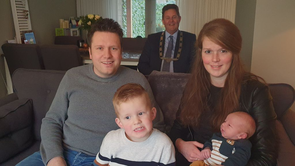 Foto: Lennard is de eerste Nunspeetse baby van 2022