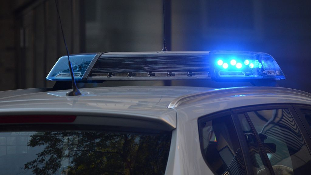 Foto: Man rijdt onder invloed van alcohol én zonder rijbewijs