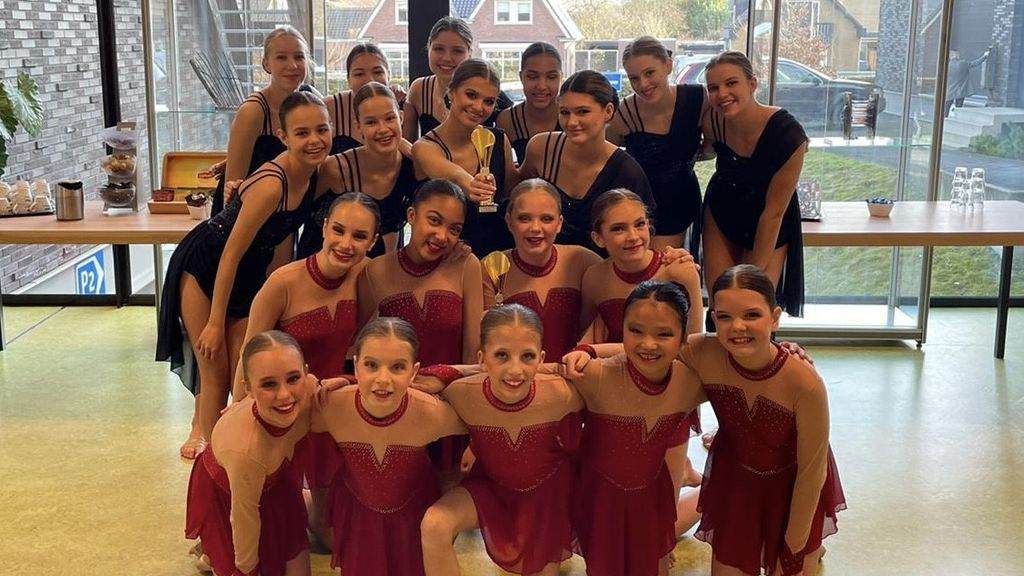 Foto: Dansers IDance in de prijzen bij thuiswedstrijd